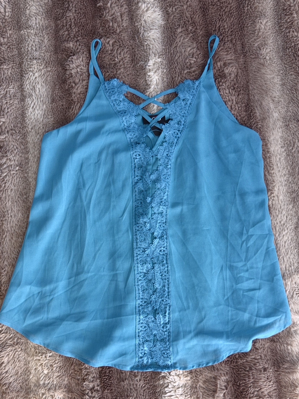 GiGio USA Turquoise Blue Lace Trim Crisscross V-Neck Cami/Tank Top M NWOT